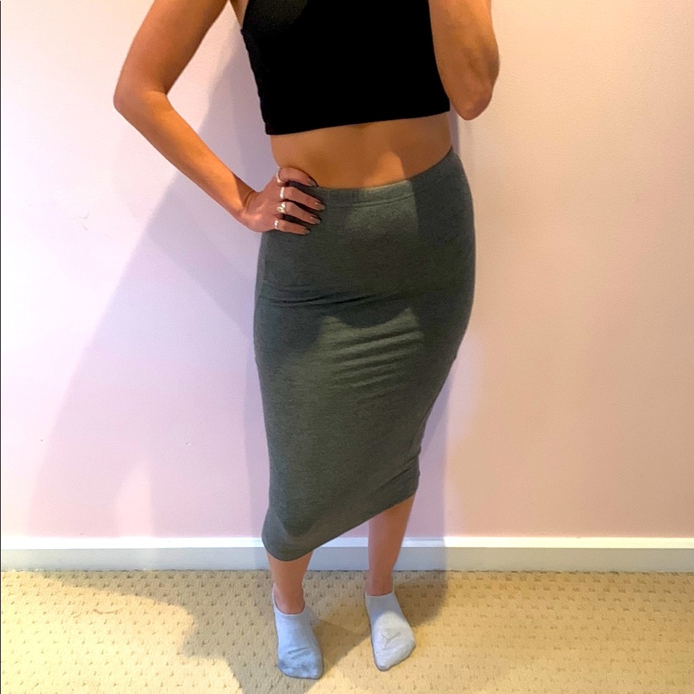 Leith small dark Gray Womens high waisted high rise midi Skirt elastic waistband